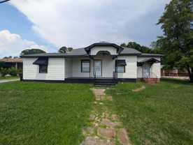 1824 N Main St - Photo 1 of 1