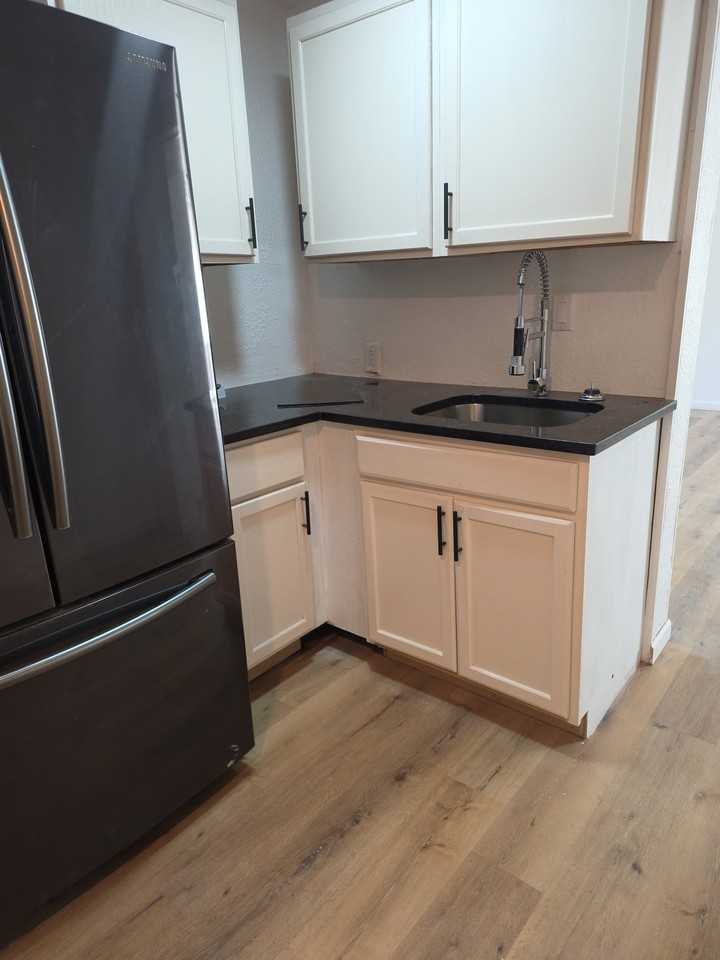 414 N Meldrum St #BS - Photo 3 of 9