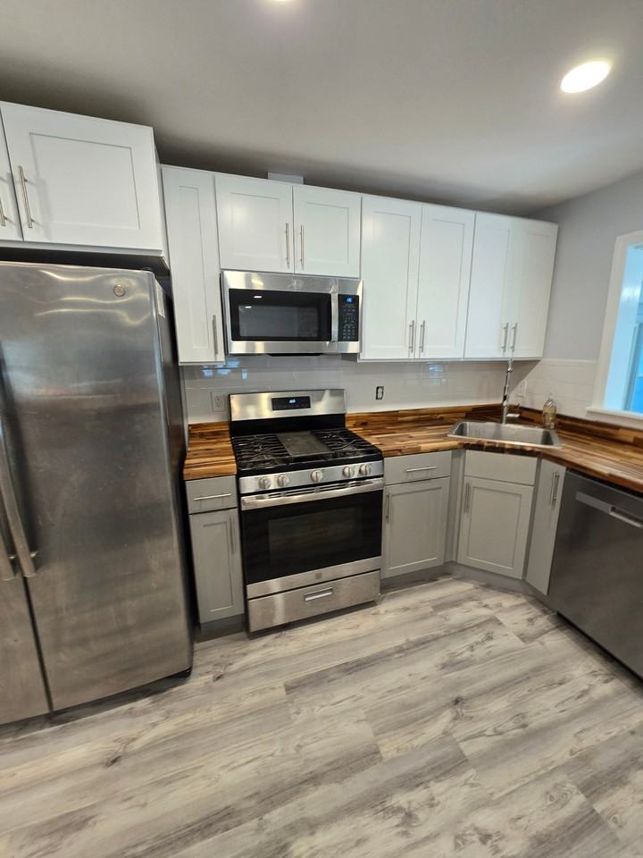 2812 Pelham Rd - Photo 3 of 13