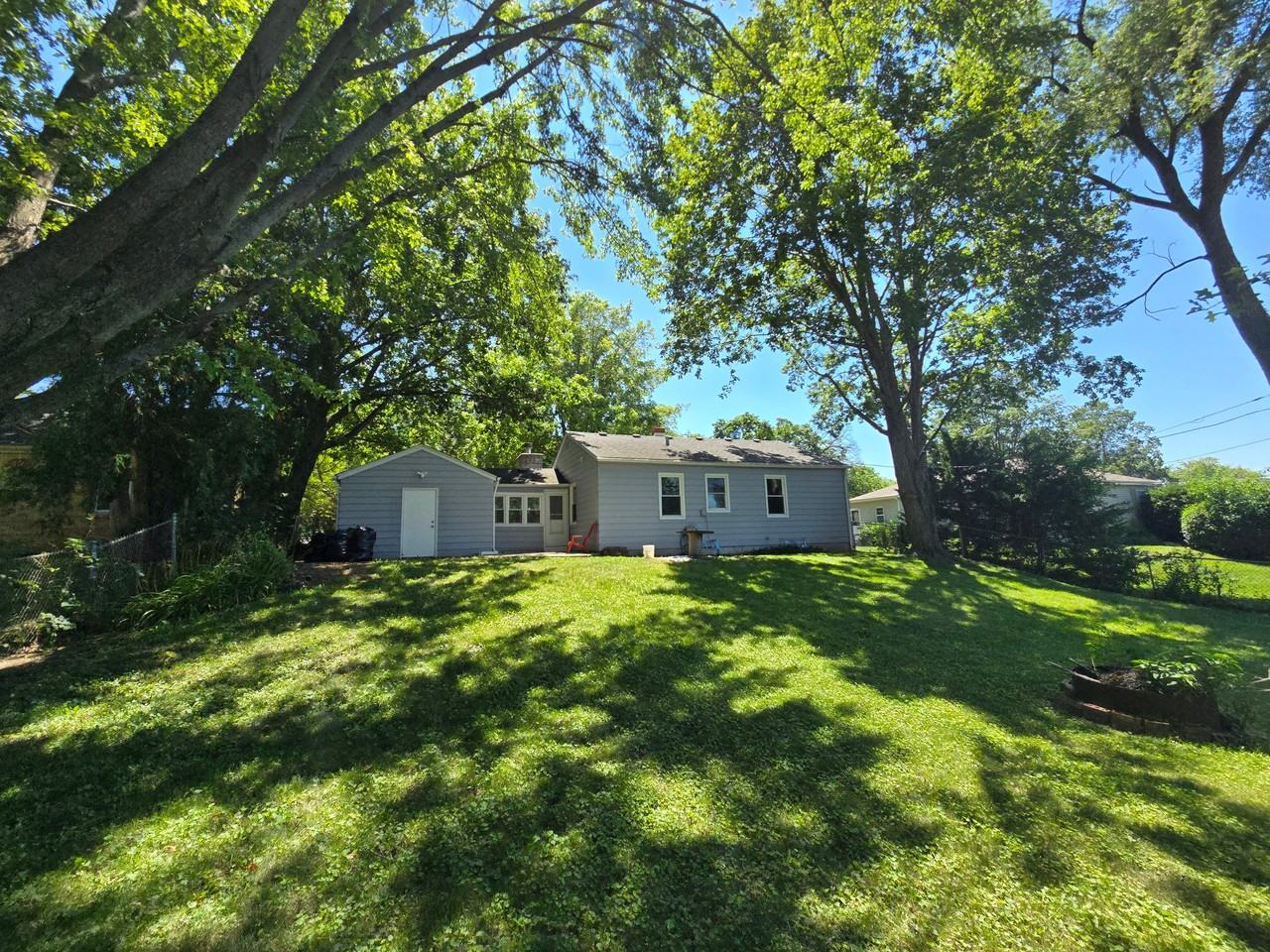 2812 Pelham Rd - Photo 7 of 13