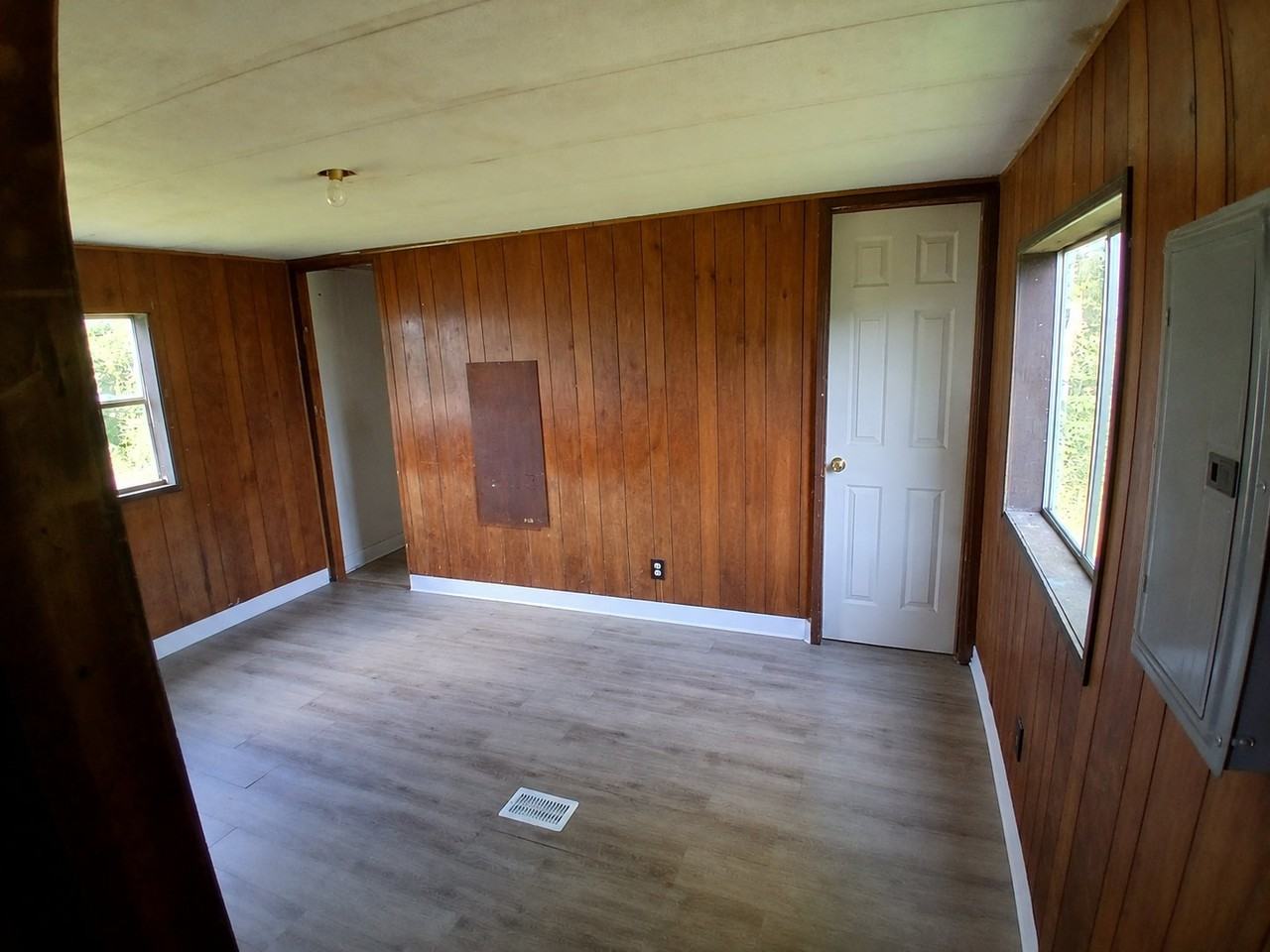 1117 N State St #1117 - Photo 4 of 8