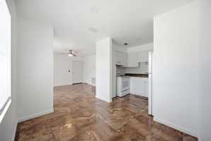 featured image of 5606 S Manhattan Ave #A1
