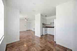 5606 S Manhattan Ave #A1 - Photo 1 of 1