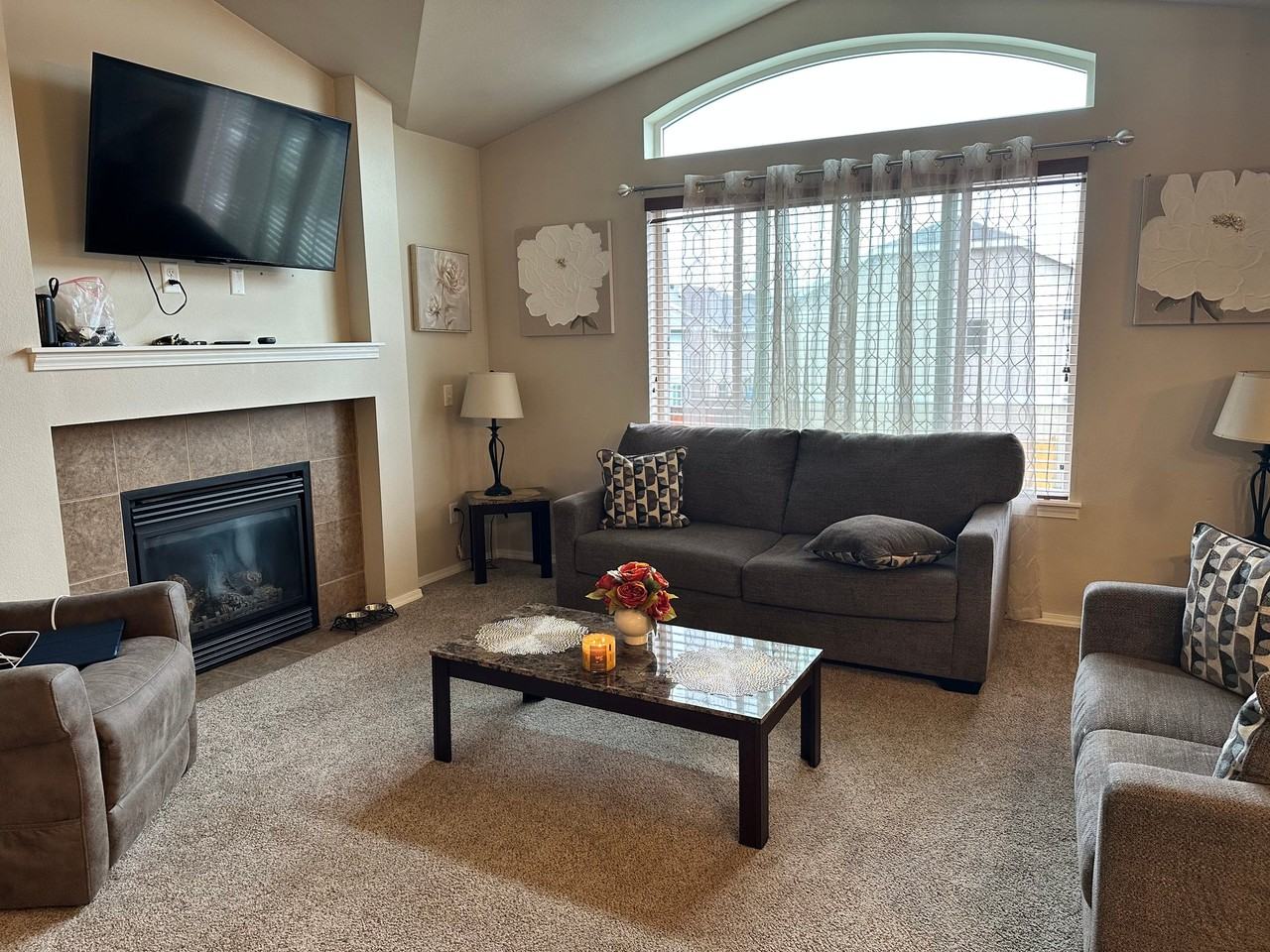 8104 Marsha Loop - Photo 2 of 20