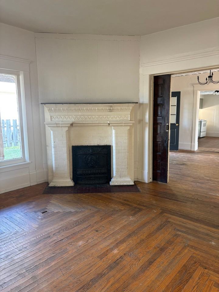 1221 W Main St #1221 - Photo 6 of 12