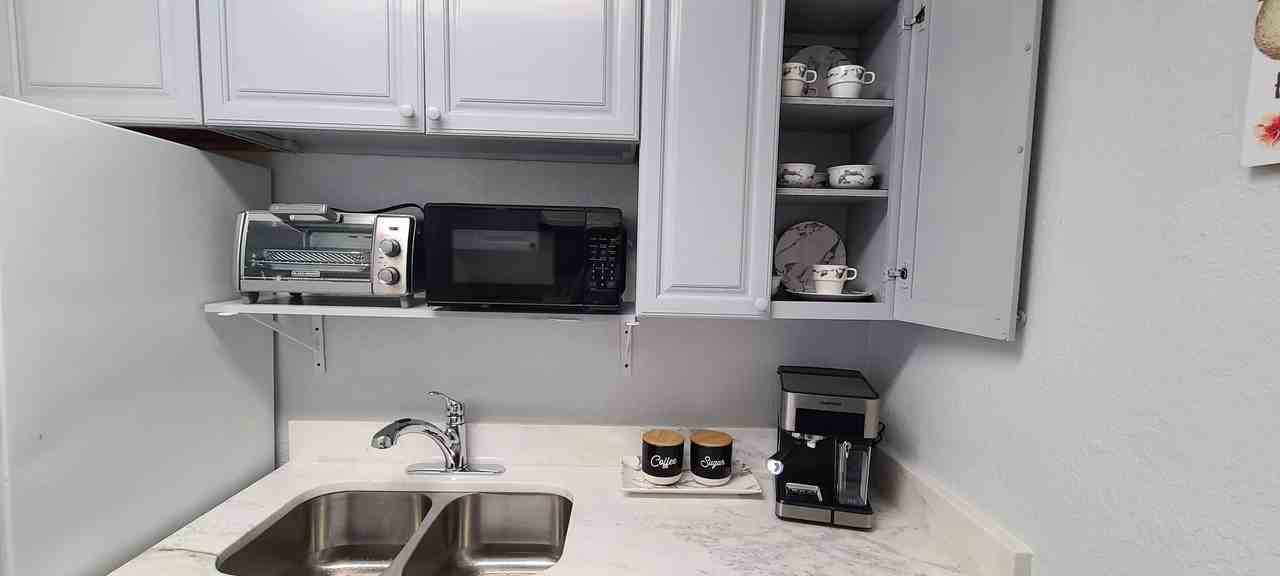 13832 Orange Sunset Dr #101 - Photo 3 of 11