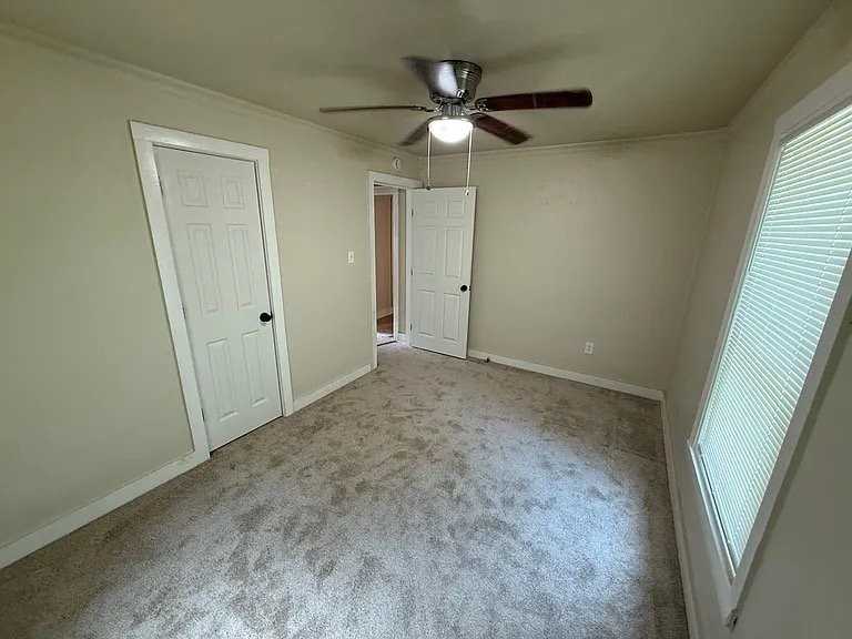 2601 Boulevard Ave - Photo 6 of 10