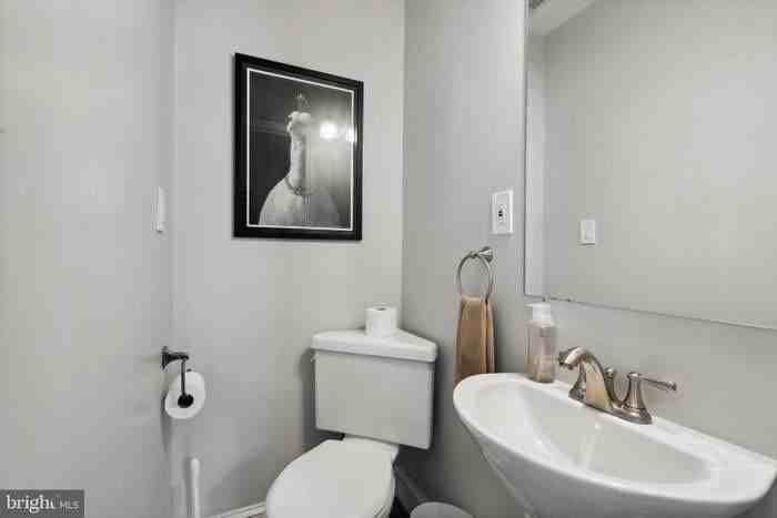 618 Anneslie Rd - Photo 7 of 14