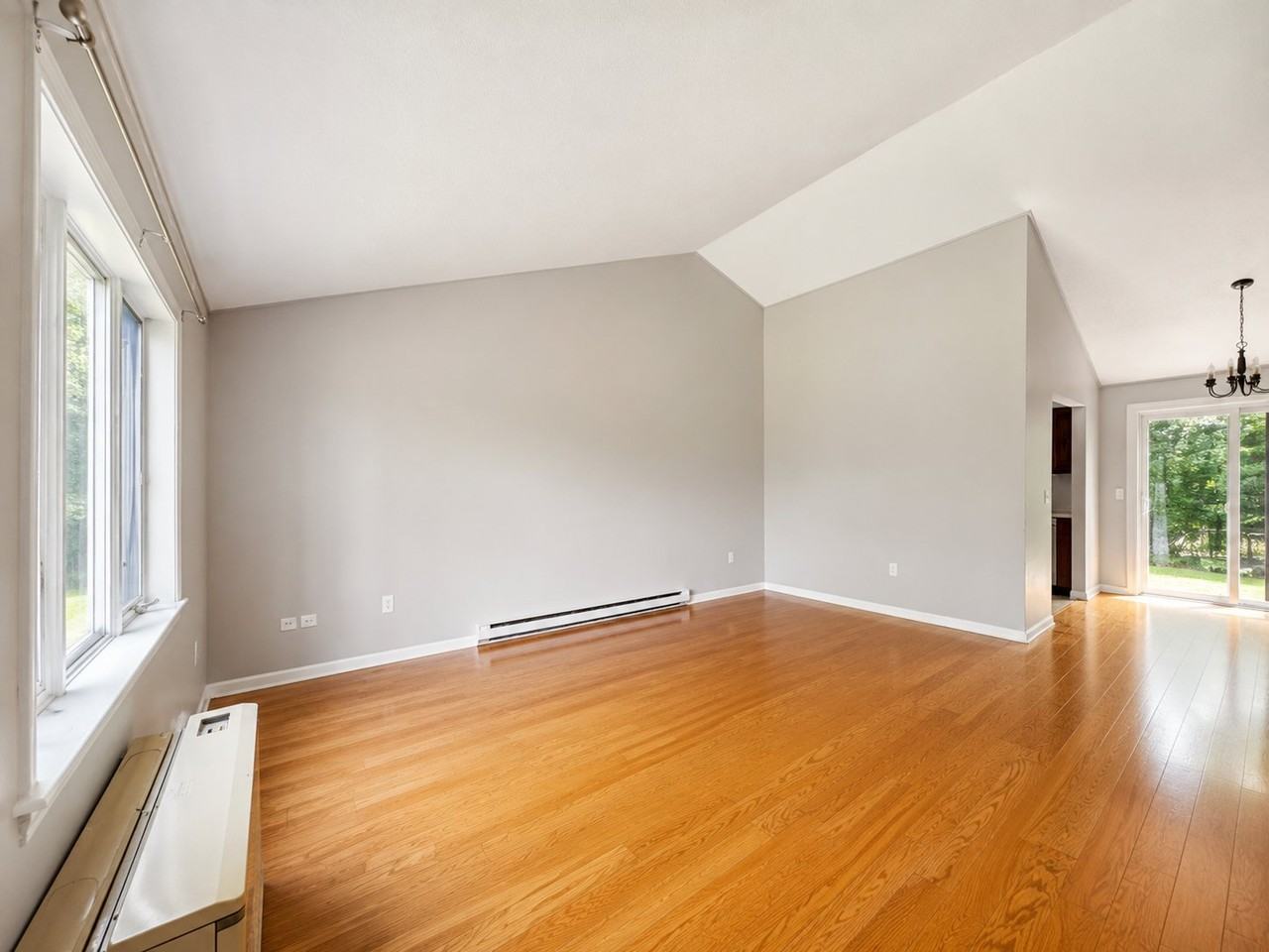 9 Oakview Dr - Photo 2 of 14