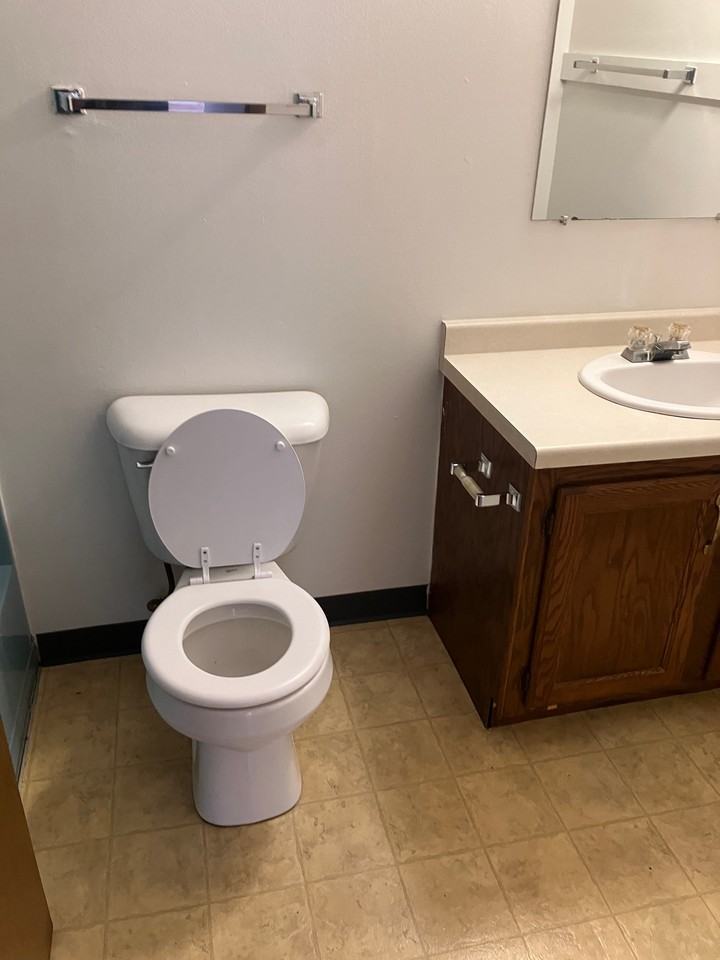 818 Linden Dr #1 - Photo 5 of 5