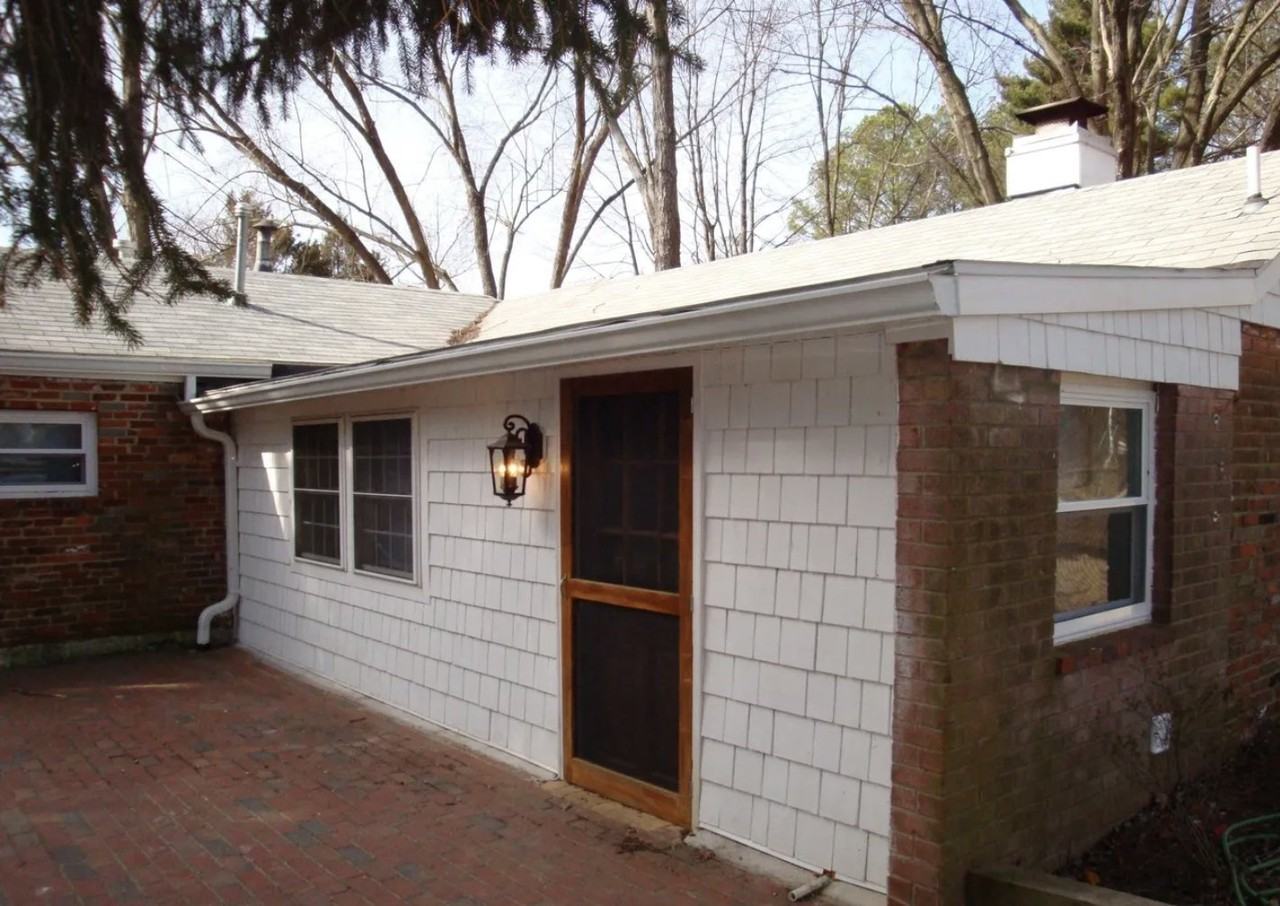 4013 Graceland Ln - Photo 2 of 6