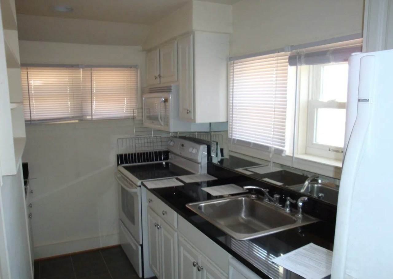 4013 Graceland Ln - Photo 5 of 6