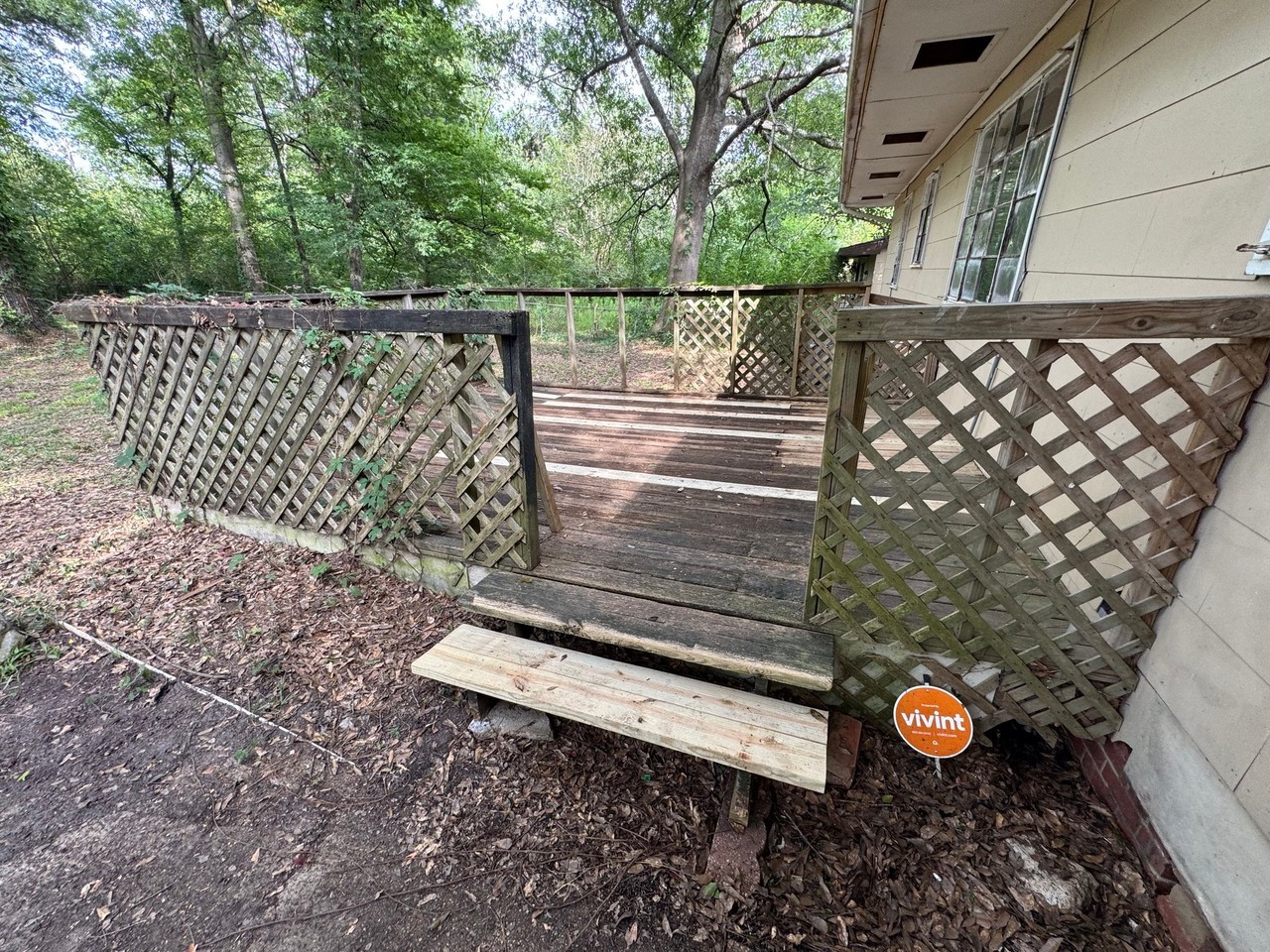 918 Stuart St - Photo 7 of 19