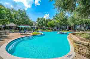 featured image of 1000 Farrah Ln