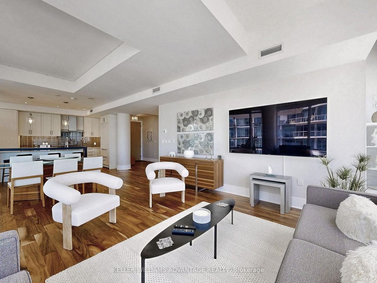 29 Queens Quay East