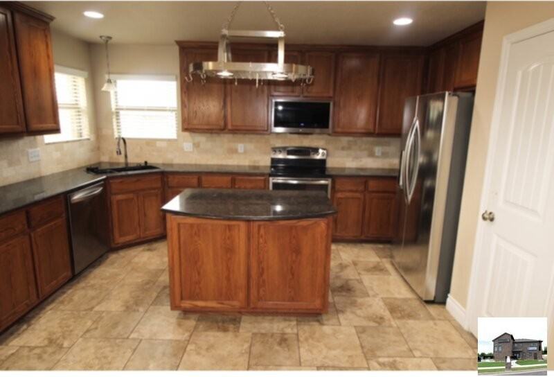 1128 Pheasant Cir - Photo 5 of 50