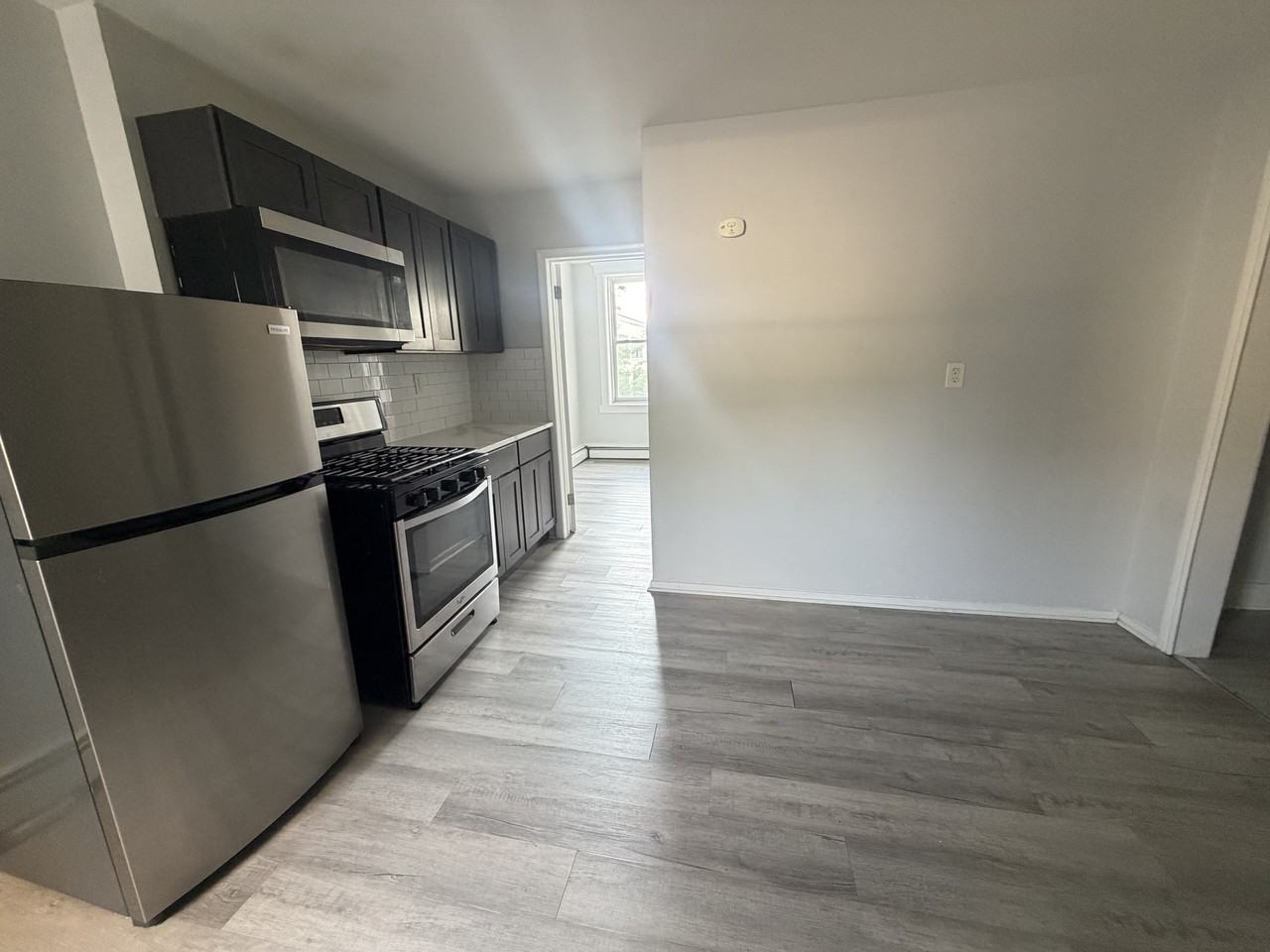 970 Broadway #2F - Photo 2 of 11
