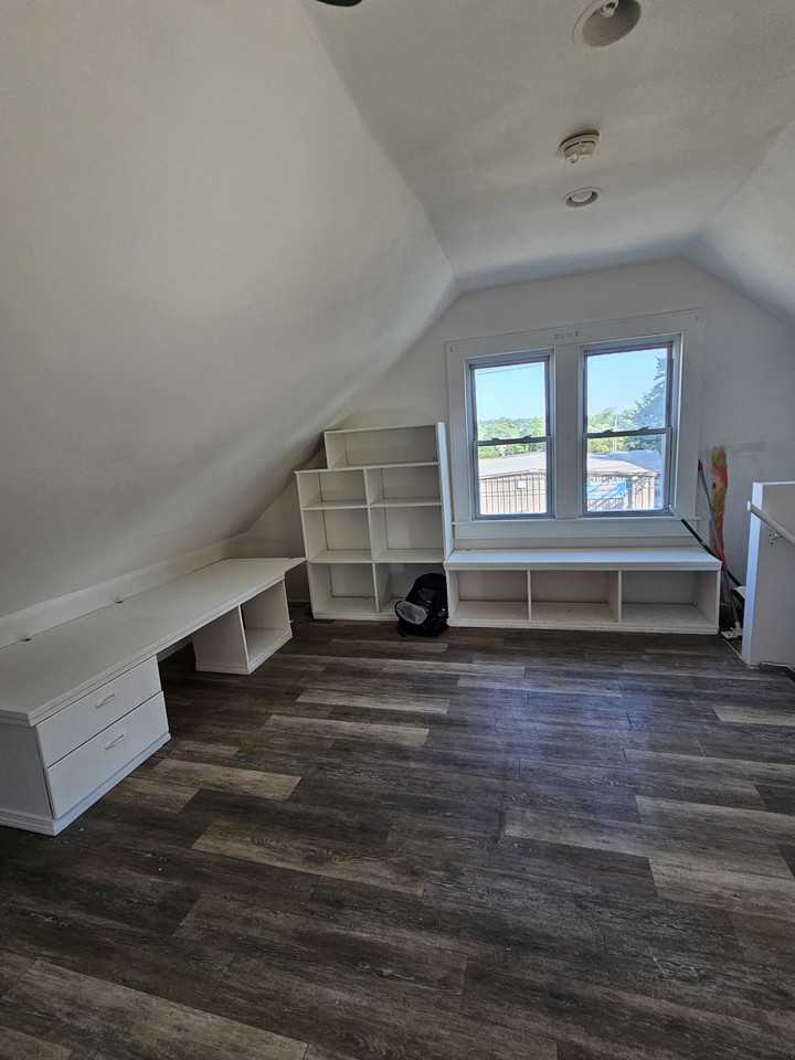 53 Davis Ave #2 - Photo 4 of 33