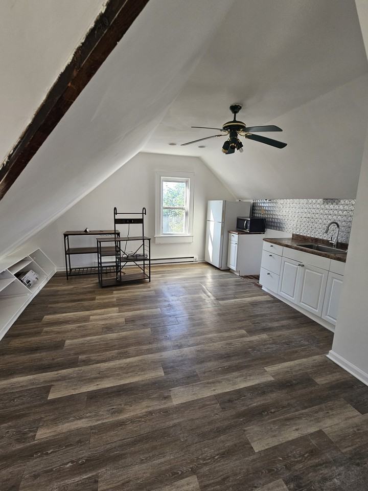 53 Davis Ave #2 - Photo 6 of 33