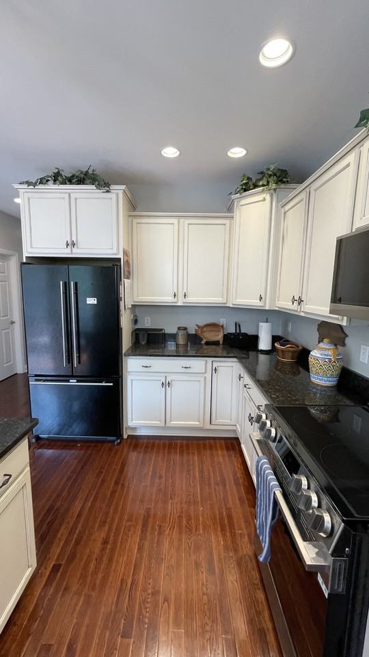 574 E Vanderbilt Dr #574 - Photo 7 of 32