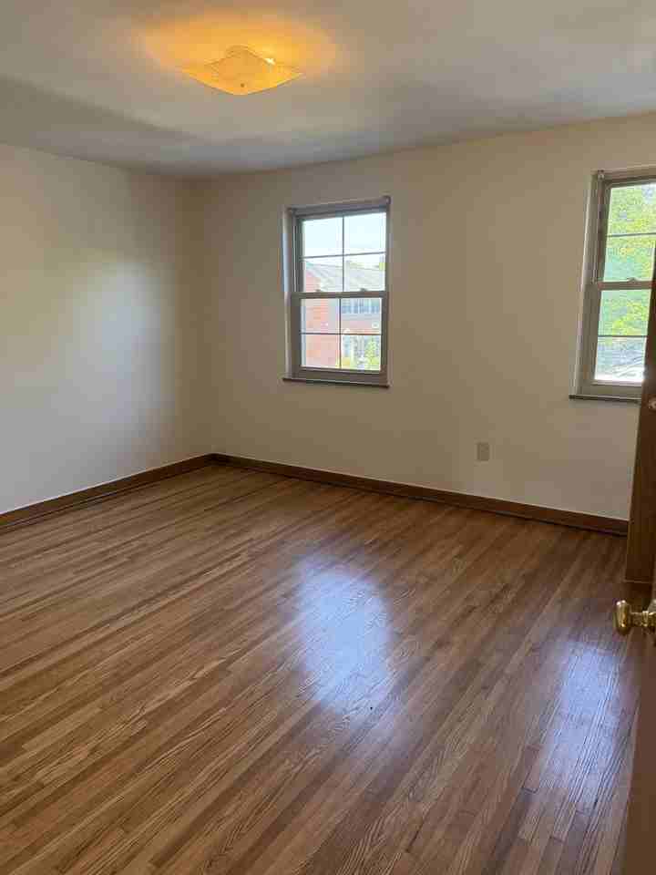 1790 Northwest Ct #C - Photo 2 of 8