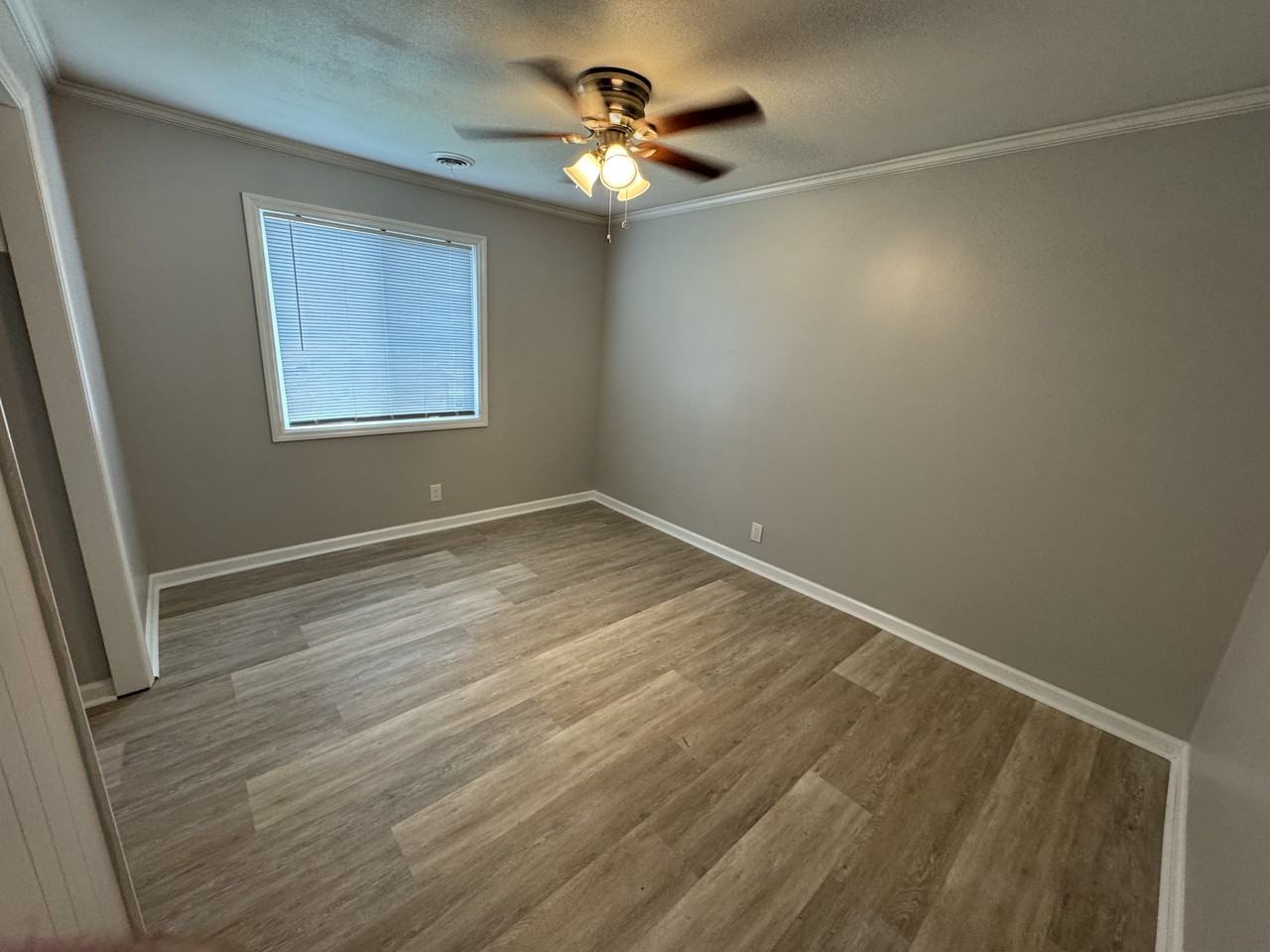 120 N Jefferson Cir #118 - Photo 4 of 8