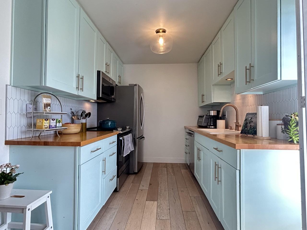 4930 Del Mar Ave #201 - Photo 5 of 14
