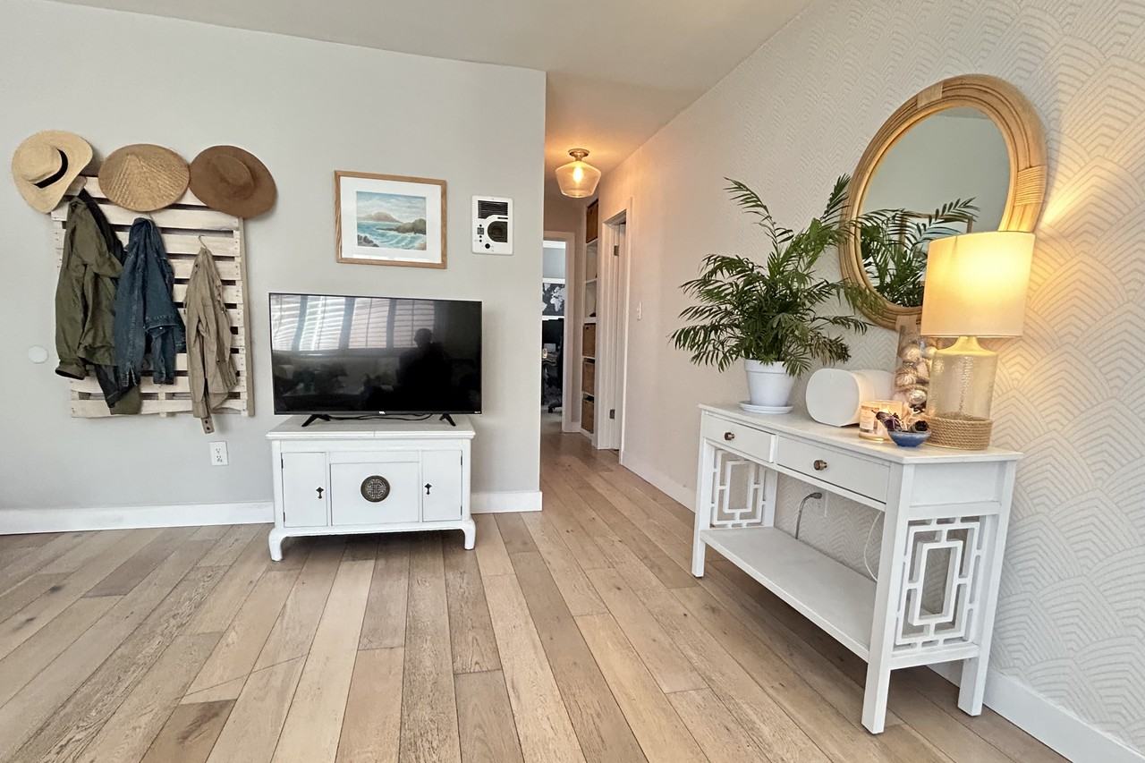 4930 Del Mar Ave #201 - Photo 6 of 14
