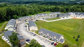 featured image of 34 Circuit St #101