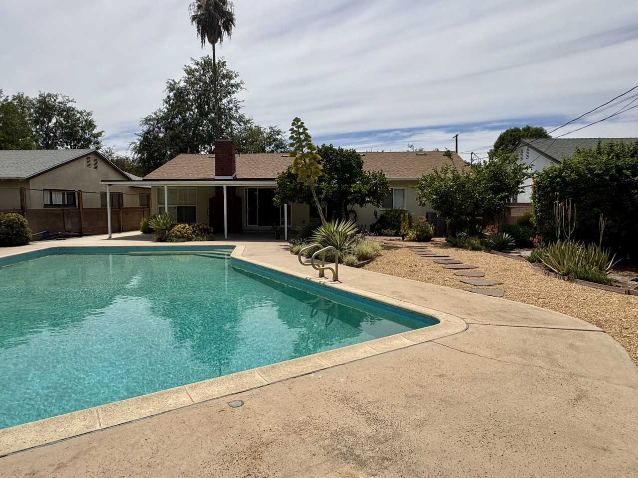 7928 Owensmouth Ave #NA - Photo 2 of 20