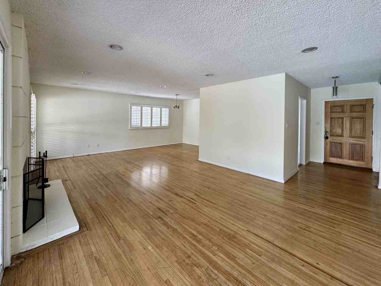 7928 Owensmouth Ave #NA - Photo 5 of 20