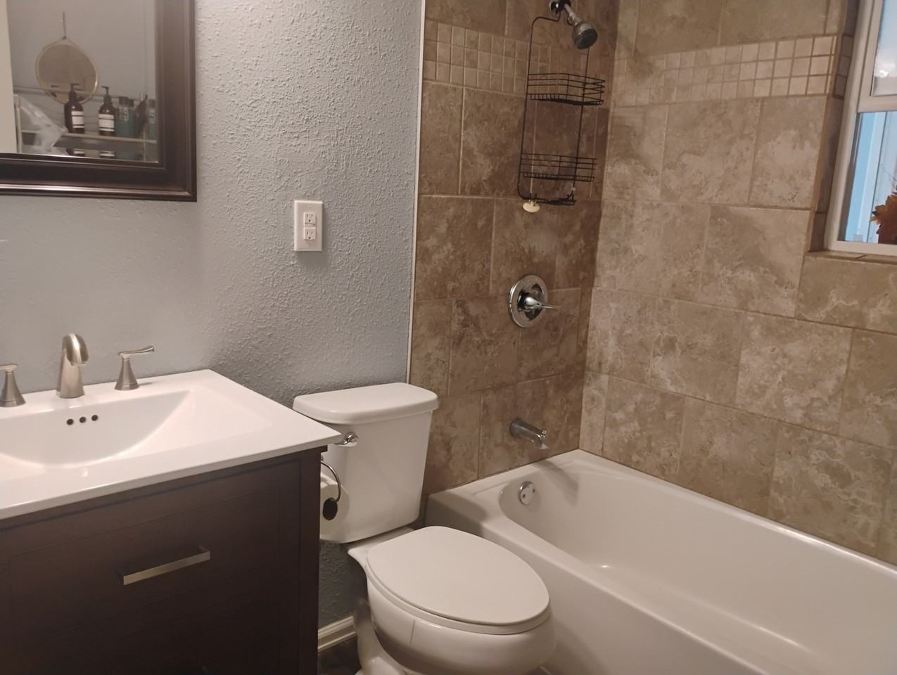 2725 3rd Ave #NA - Photo 7 of 11