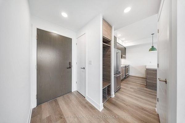 484 Spadina Avenue - Photo 3 of 30