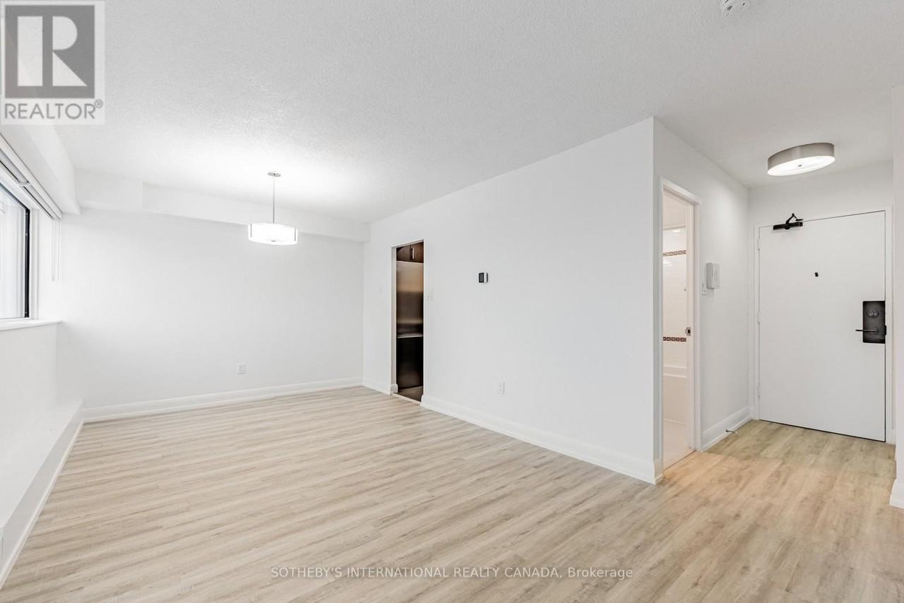 201 Sherbourne Street - Photo 3 of 24