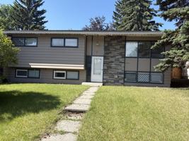 featured image of 7 Slocan Rd Sw