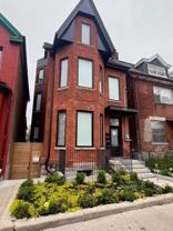 512 Bathurst St - Photo 1 of 1