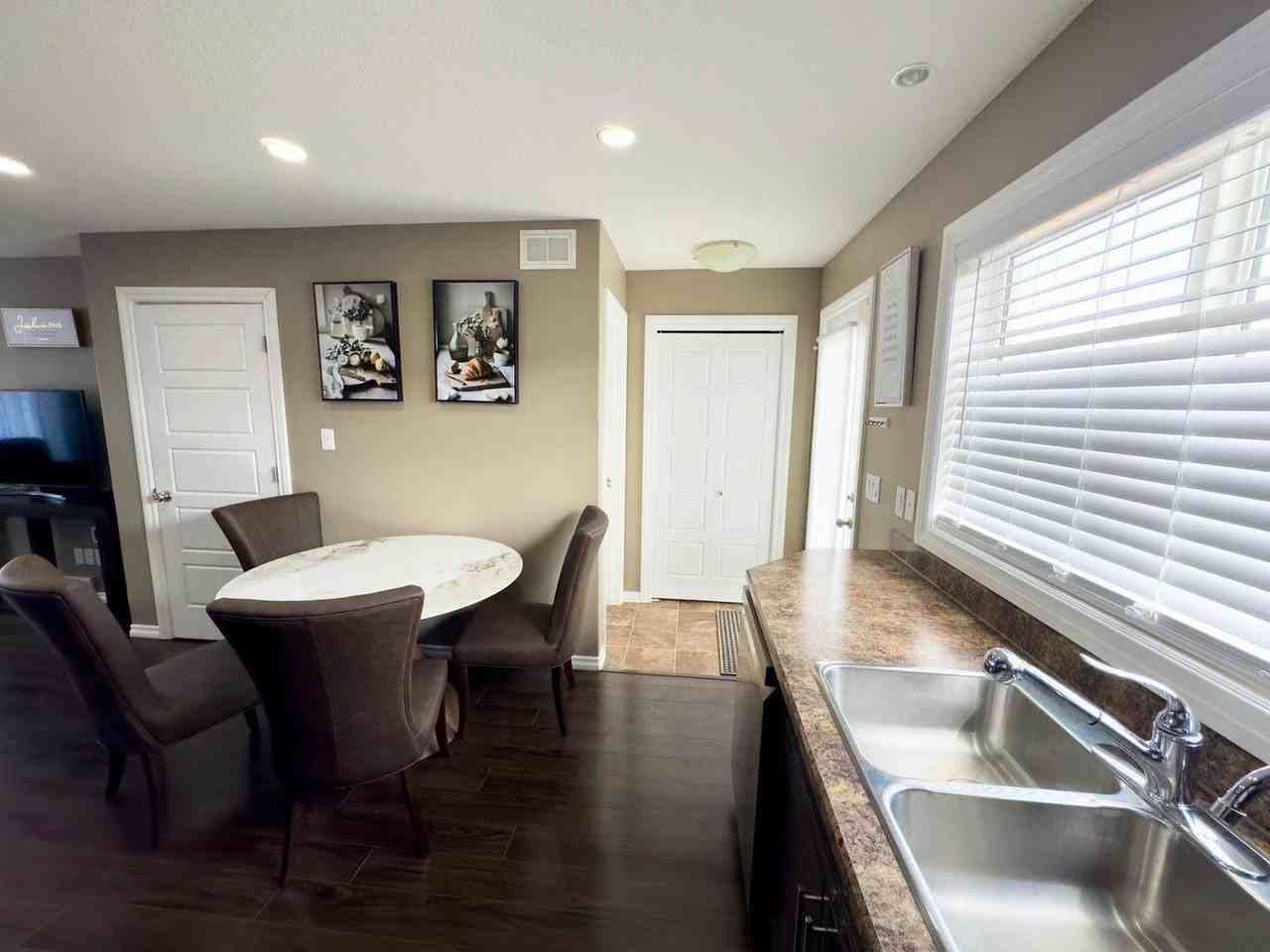 5257 Jim Cairns Blvd - Photo 6 of 25