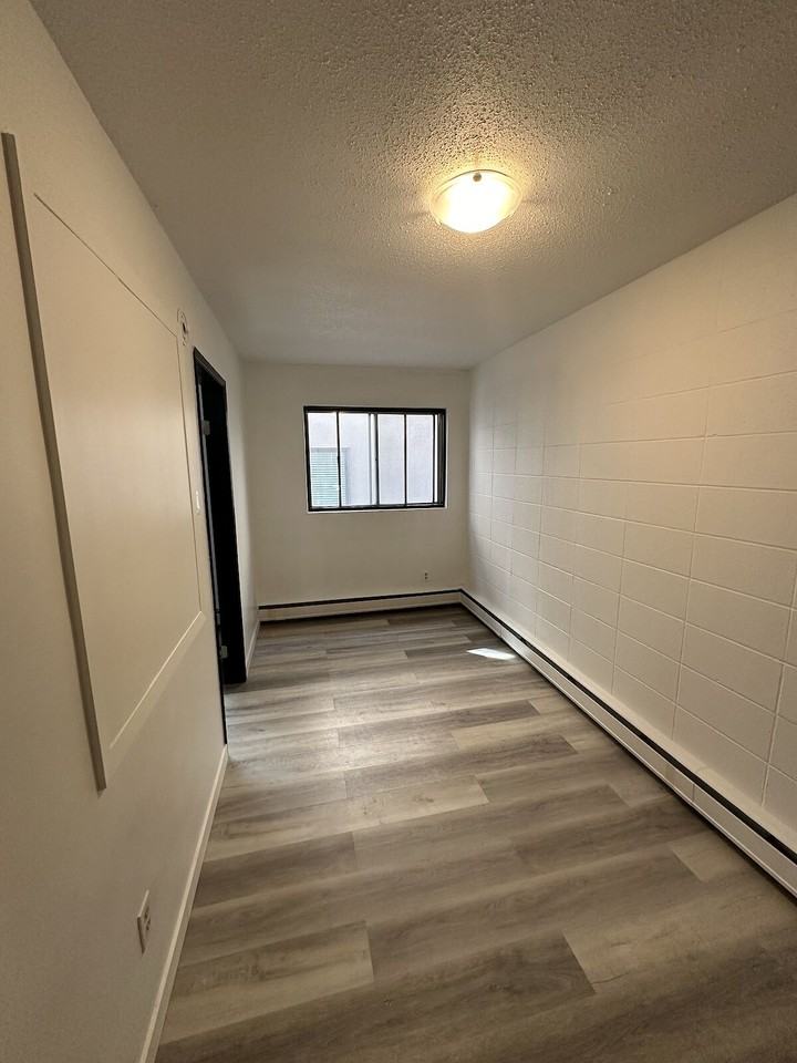 1335 - 1335 Kensington Close Northwest - Photo 5 of 5