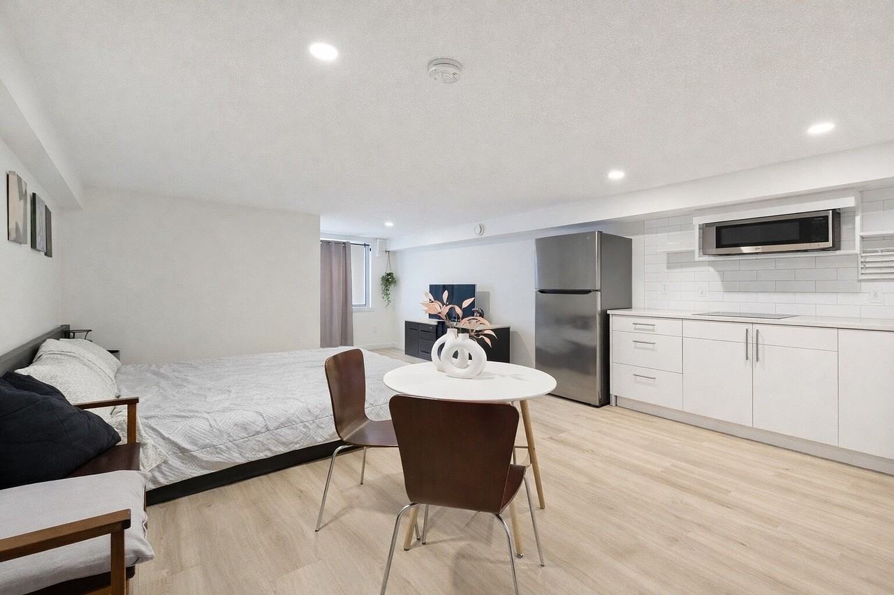 2807 1 Ave Nw - Photo 6 of 17
