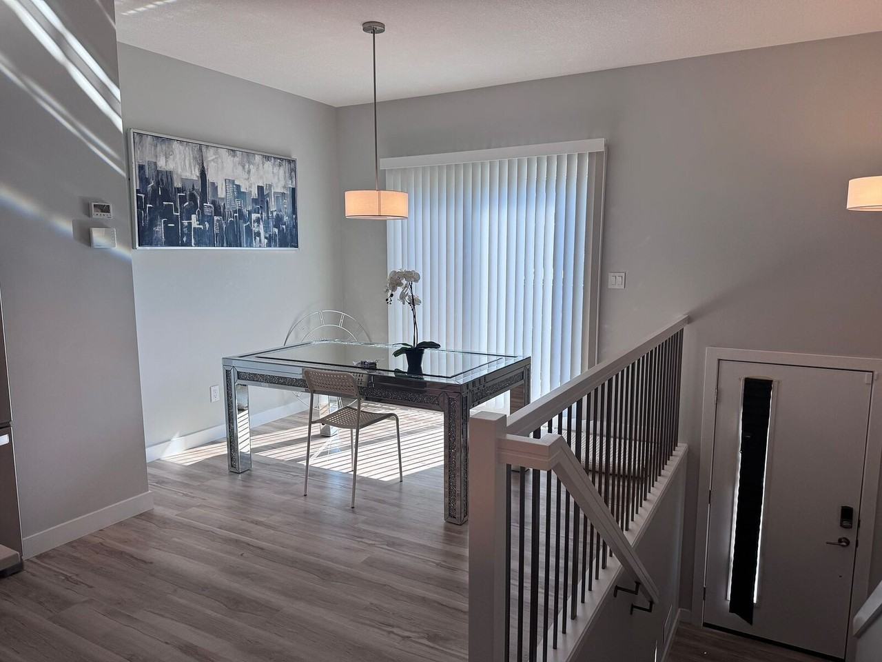 1729 Keene Cres Sw - Photo 7 of 7