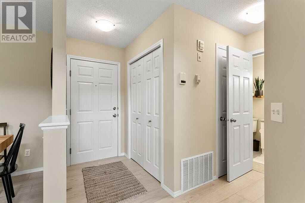 170 Apartment Building - Photo 5 of 8