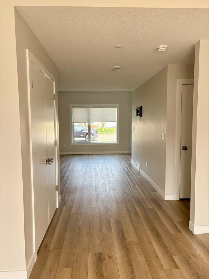 20 Iron Gate Blvd - Photo 3 of 8