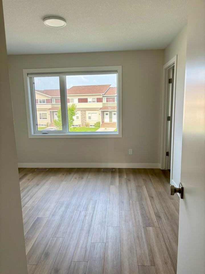 20 Iron Gate Blvd - Photo 5 of 8