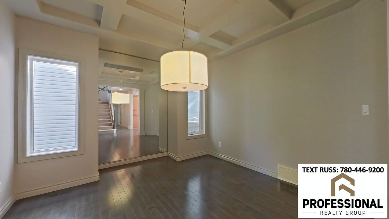 6162 Maynard Cres Nw - Photo 4 of 24