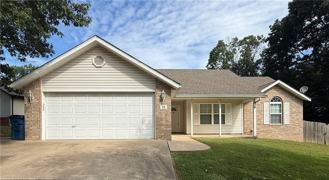 15 Pennine Ln - Photo 1 of 1