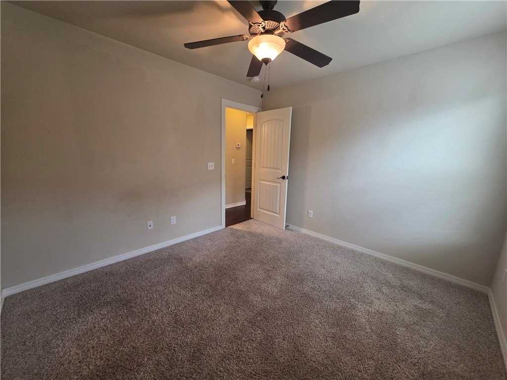 3072 N Autumn Rose Ave - Photo 7 of 18