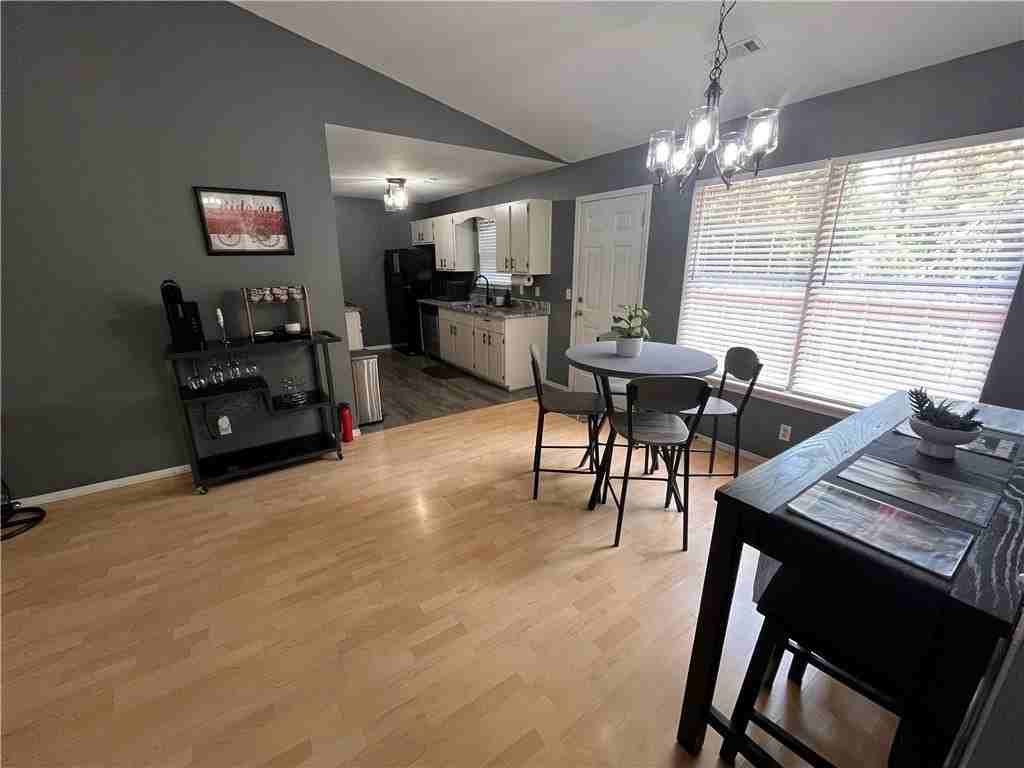 23 Murphy Dr - Photo 4 of 24