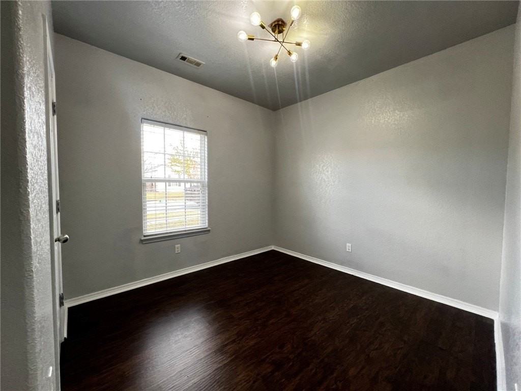 4507 W Sweetgum Ln - Photo 3 of 9