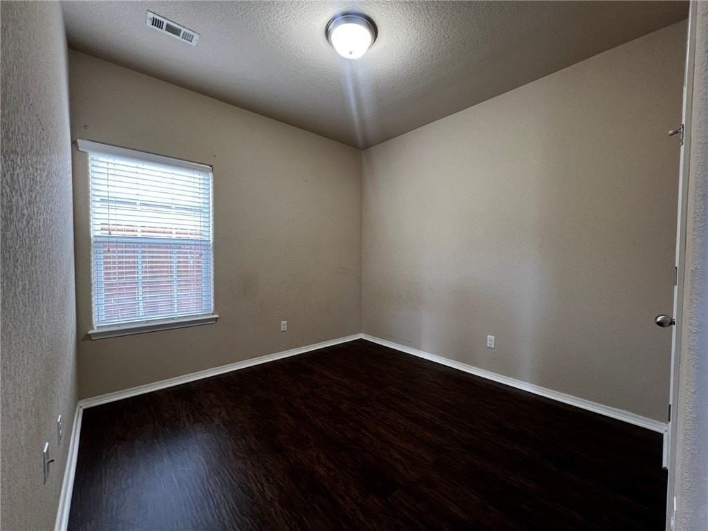 4507 W Sweetgum Ln - Photo 7 of 9