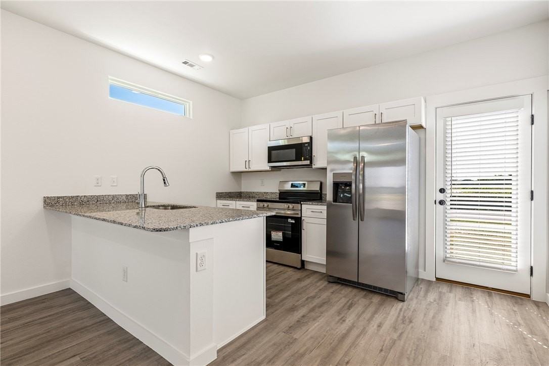 601 Apollo Avenue - Photo 6 of 22